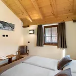 Lamada Λιβίνιο